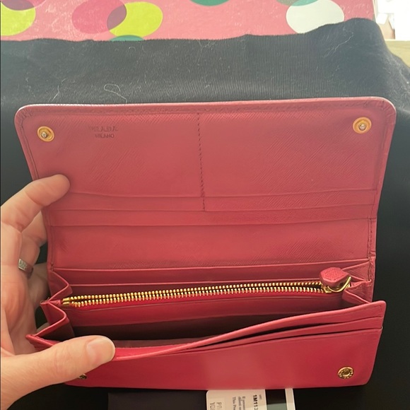 Prada Pink Saffiano Bow Wallet - Picture 3 of 11
